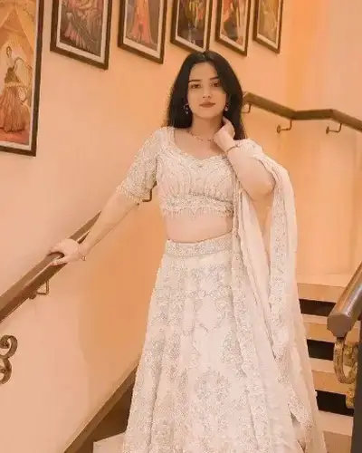 Escort Service In Tapi